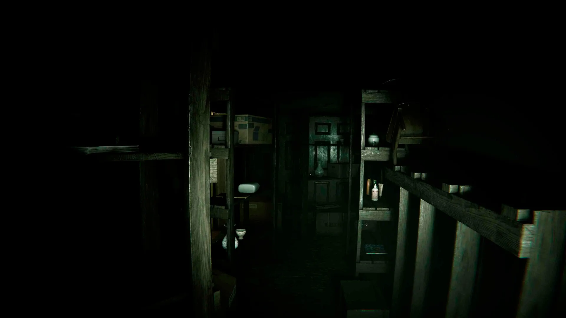 我在一个胖子的房子里醒来：他三十多岁，喜欢啤酒和游戏/I woke up in the house of a fat man: he's over 30 years old and loves beer and games